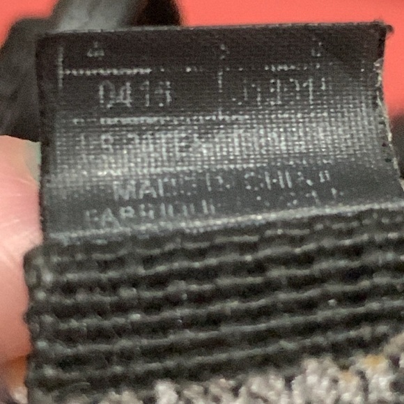 Kids Chaco Black Strappy Sandals Size 4 EUC - Picture 7 of 7